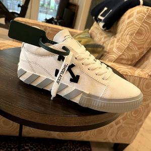 Women's Off-White Virgil Abloh Low Vulcanized Canvas Sneakers Off-White low